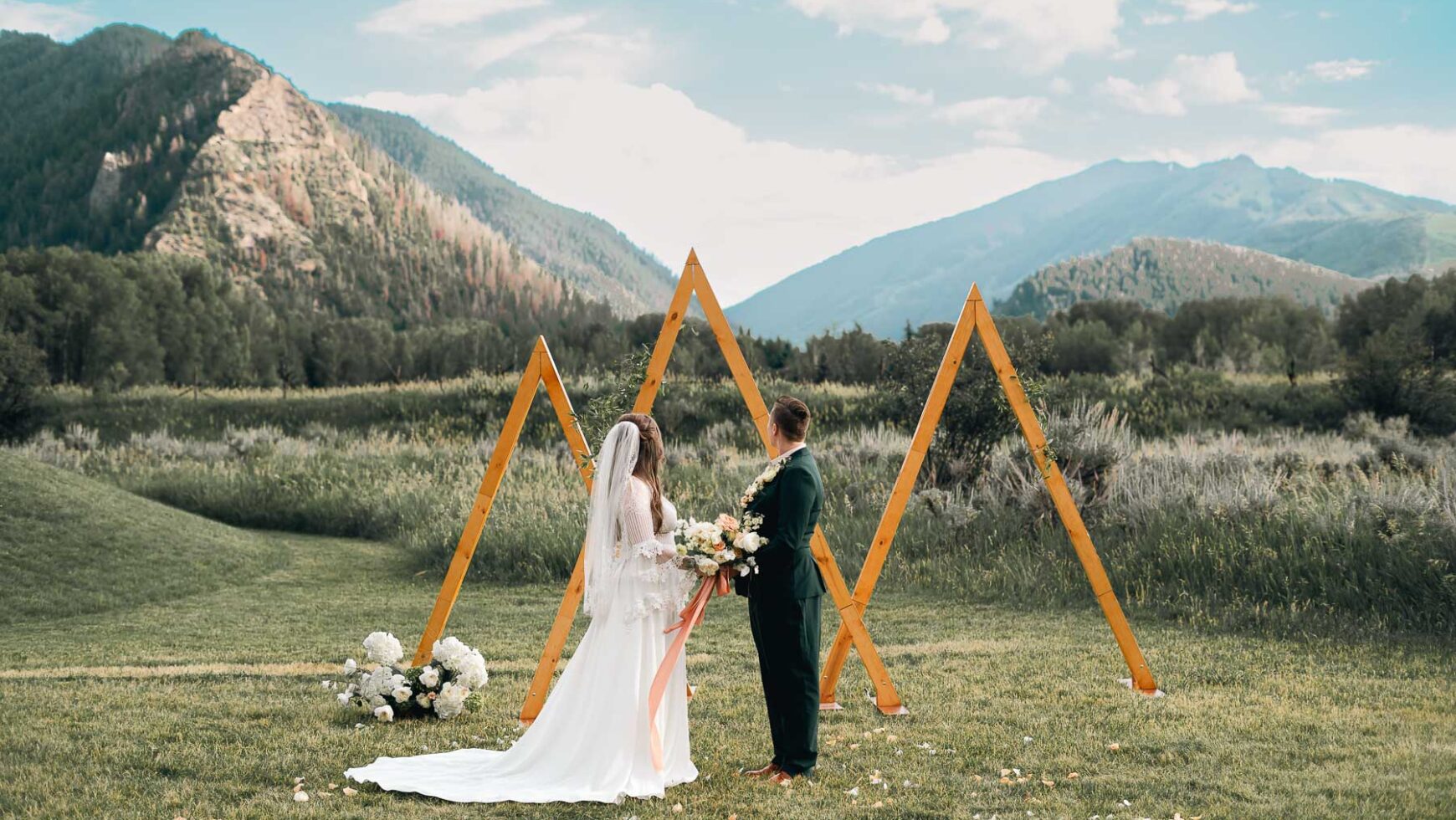 Styled Shoot with a Vow Renewal in Aspen